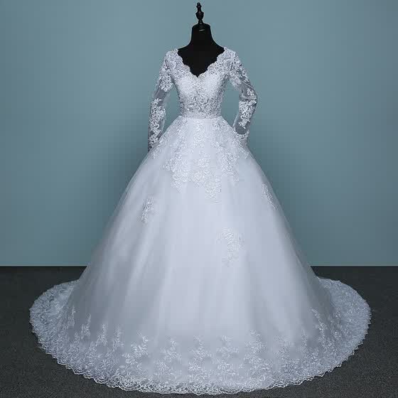 2018 New Winter Y V Neck Long Sleeve Wedding Dress 80cm Tail 2018 New Winter Y V Neck Long Sleeve Wedding Dress 80cm Tail Princess Gown Vestido